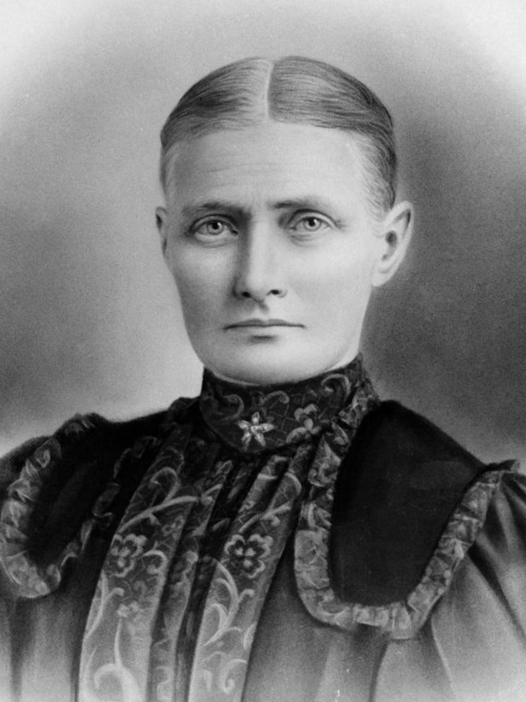 Elizabeth Elliott Wakefield (1843 - 1929) Profile